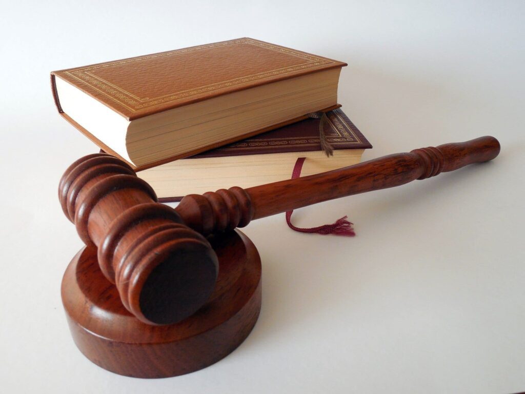 Leyes